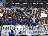 Lautan Demo, Investor Asing Bawa Kabur Rp 7 T