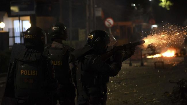 Gas Air Mata Masuk Kampus Atma Jaya, Polisi Sebut Refleks