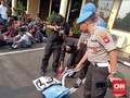 Polres Jakbar Amankan Celurit dari Tas Pelajar STM