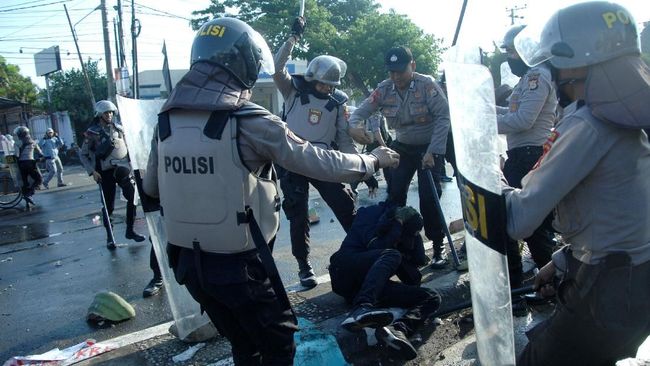 Aksi Kamisan Kritik Tindakan Represif Polisi Tangani Demo