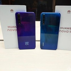 Benci Tapi Butuh, Trump Kembali Tunda Sanksi Tegas ke Huawei