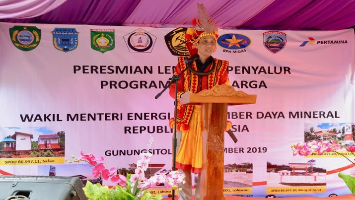 Nias ke Maluku, Ini Wilayah yang Rasakan BBM Murah Kaya Jawa Kementerian Energi dan Sumber Daya Mineral (ESDM) meresmikan 6 penyalur bahan bakar minyak (bbm) satu harga.