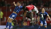 MU lebih banyak menguasai bola, namun kesulitan membobol gawang tim tamu. (Richard Sellers/PA via AP)