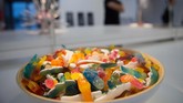 Pihak penyelenggara mengatakan, pameran ini memberikan kesempatan bagi orang untuk menjelajahi dunia makanan dan melihatnya dari lensa budaya lain. (Photo by LOIC VENANCE / AFP)