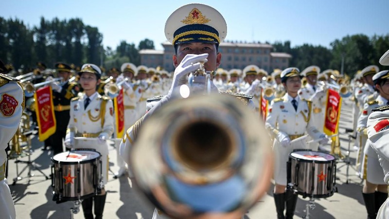Pada hari kemerdekaan yang ke-70 ini, China akan menggelar parade militer terbesar yang memamerkan beberapa persenjataannya yang paling canggih
