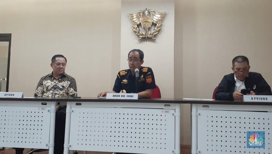 Direktur Jenderal Bea dan Cukai (DJBC) Heru Pambudi menekankan penerimaan tahun ini masih mengandalkan dari cukai hasil tembakau (CHT).