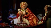 Kathakali berasal dari abad 16 dan 17, kisaran waktu yang sama seperti era Shakespeare. (Arun SANKAR / AFP)