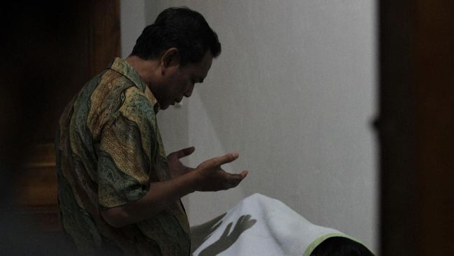 Rekonstruksi Mahasiswa Kendari Tewas, Polisi Halangi Wartawan