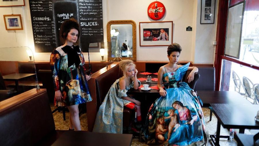 Dia mulai menjadi model untuk merek pakaian UK setahun yang lalu dan telah berjalan di London Kids 'Week