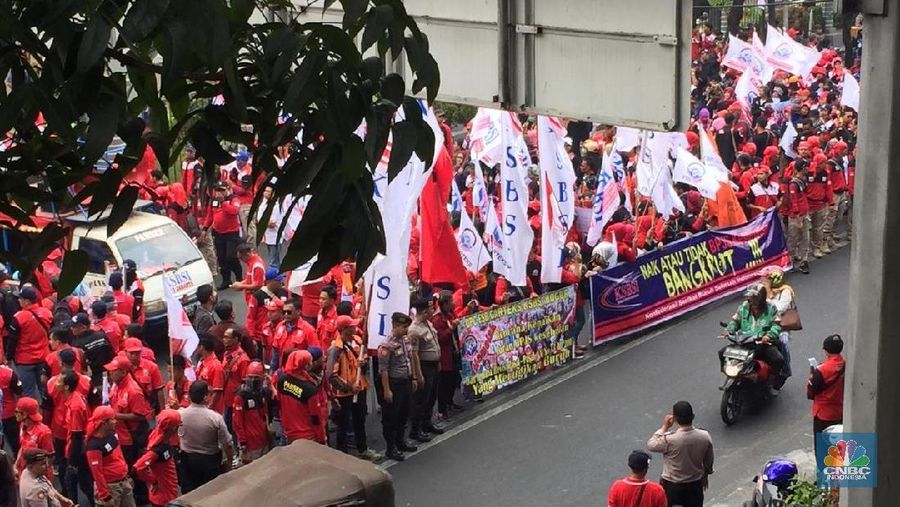 Kedatangan DEN KSBI ini untuk melakukan protes atas kenaikan iuran BPJS Kesehatan.