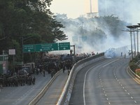 Jangan Panik, Lakukan Hal Ini Bila Kena Gas Air Mata