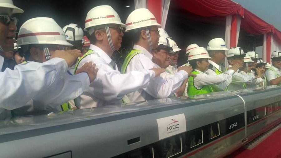 Kereta cepat Jakarta-Bandung akan terhubung dengan moda lainnya.