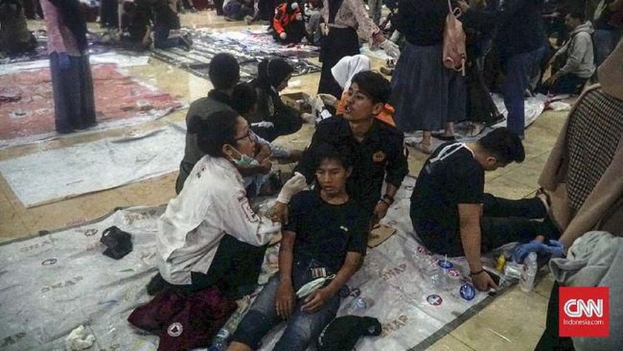 Berdasarkan laporan CNN Indonesia, Universitas Islam Bandung (Unisba) menjadi tempat evakuasi mahasiswa korban bentrokan tersebut.
