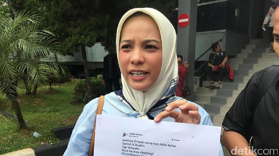 Setidaknya 14 artis ibukota resmi dilantik menjadi anggota Dewan Perwakilan Republik (DPR) RI, Selasa (1/10/2019).