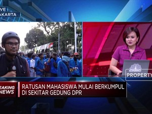 Jelang Pelantikan Pimpinan, Mahasiswa Geruduk Gedung DPR