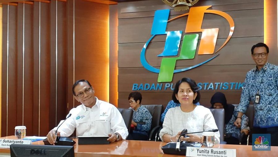 Badan Pusat Statistik (BPS) mencatat rata-rata upah nominal buruh tani pada September 2019 mengalami kenaikan sebesar 0,13%
