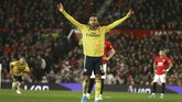 Arsenal menyamakan kedudukan di babak kedua, tepatnya di menit ke-58 lewat Pierre-Emerick Aubameyang setelah memanfaatkan umpan terobosan pemain muda Bukayo Saka. (AP Photo/Dave Thompson)