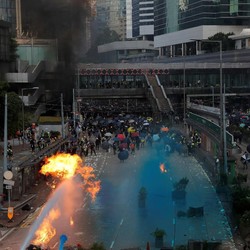 Hong Kong Memanas Saat China Rayakan Ultah ke-70