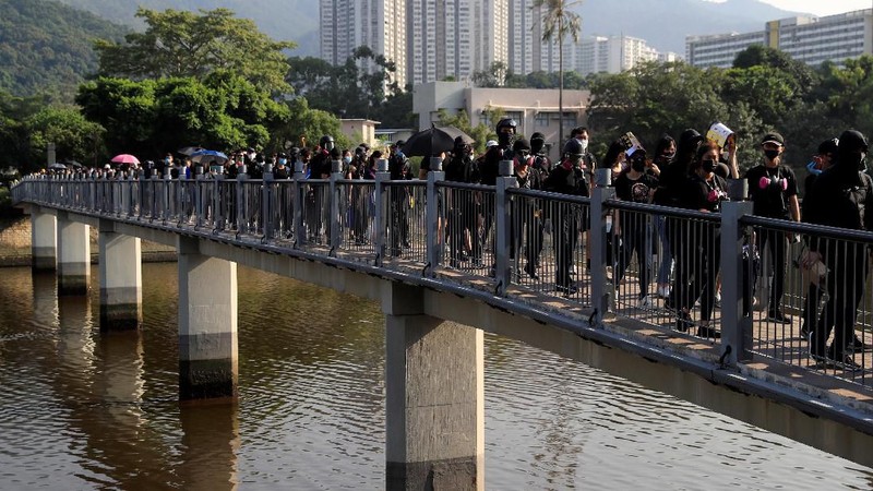 Puluhan ribu masyarakat Hong Kong kembali berdemo di jalanan Hong Kong pada Hari Kemerdekaan RRC ke-70.