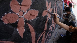 FOTO: Ramai-ramai Peringati Hari Batik Nasional