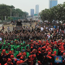 Jelang UMP 2020 Diketok, Ribuan Buruh Siap Turun ke Jalan