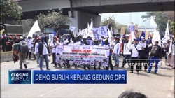 Massa Buruh FSPMI Gelar Demo