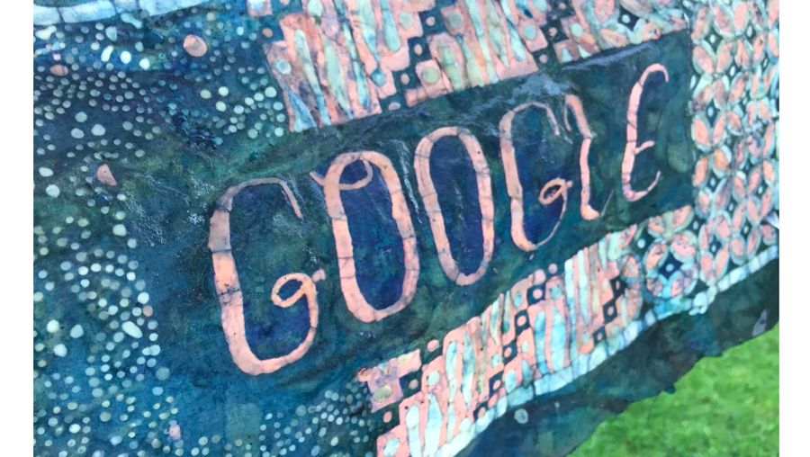 Google menjadi perusahaan teknologi yang menyediakan layanan perbankan dengan menawarkan produk giro (currenct account).