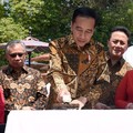 OJK Dorong Bank Wakaf Mikro Kembangkan Klaster Batik