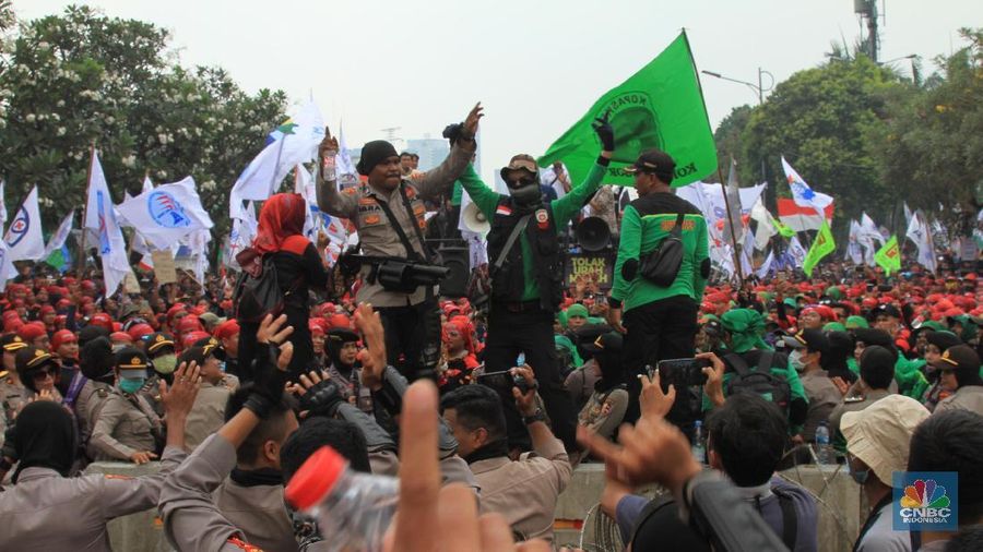 PP 78 tahun 2015 soal pengupahan sudah membuat pengusaha tenang, tapi bagaimana kalau direvisi?