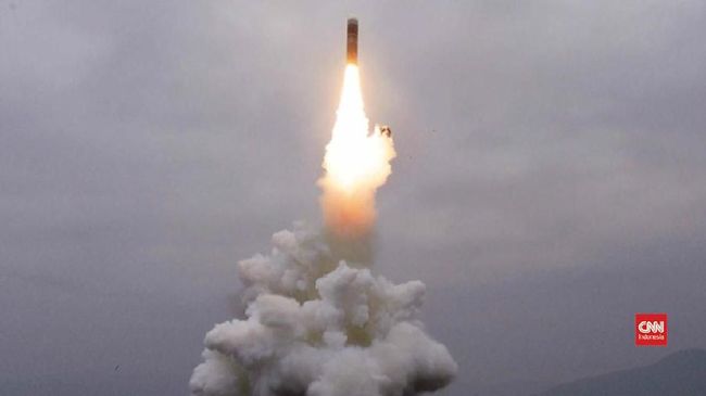 Rusia Operasikan Rudal Hipersonik Avangard