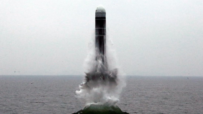 Rudal diluncurkan Korea Utara pada Hari Rabu (02/10/2019) dan melayang terbang menuju Laut Timur di kawasan Jepang.