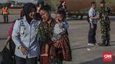 Ketua Ikatan Keluarga Minang Wamena Zulkifli mengatakan, masyarakat Minang sempat mengungsi selama satu minggu markas Komando Distrik Militer (Kodim) 1702 sebelum diterbangkan ke Halim. (CNN Indonesia/Bisma Septalisma)