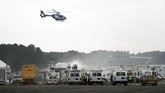 Sebanyak tujuh orang dilaporkan tewas akibat kecelakaan pesawat pengebom era Perang Dunia II milik Amerika Serikat. Menurut seorang senator dari Connecticut, Richard Blumenthal, pesawat tersebut merupakan satu dari 18 Boeing B-17 yang masih dimiliki AS. (Kassi Jackson/Hartford Courant via AP)