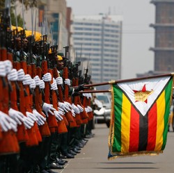 Sempat Terbitkan Pecahan 1 Triliun, Zimbabwe Kenalkan Mata Uang Baru