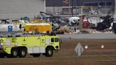 Berdasarkan bocoran pembicaraan dalam kokpit yang tersebar, pilot tersebut meminta izin untuk melakukan pendaratan darurat karena ada masalah pada mesin pesawat. (AP Photo/Jessica Hill)