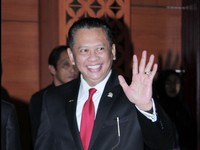 Bamsoet Belum Putuskan Maju Jadi Caketum Golkar, Galau Pak?