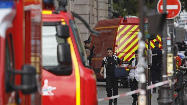 Polisi Prancis Tangkap 5 Orang Usai Teror Penusukan Paris