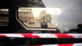 Meski begitu, Jaksa Paris menuturkan sampai saat ini aparat belum membuka penyelidikan yang mengarah pada insiden terorisme. (AP Photo/Kamil Zihnioglu)