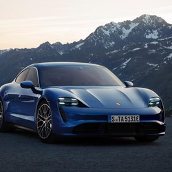 Diam-diam Porsche Masih Ogah Hengkang di Rusia, Ini Sebabnya
