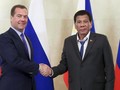 Duterte Dicemooh karena Tampil Lusuh Saat Bertemu PM Rusia