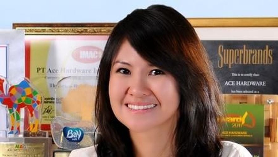 Teresa Wibowo (37 tahun) Chief Ruparupa.com
