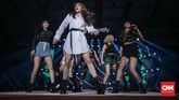 Girlband yang dibentuk pada 2018 lalu ini didapuk untuk membuka gelaran Spotify on Stage Jakarta 2019. (CNN Indonesia/Bisma Septalisma)