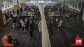 Bazar yang mulai diselenggarakan sejak 2010 lalu ini diinisiasi oleh Renaldy Fernando Kusuma atau pria yang dikenal dengan akun Instagram @JelllyPlayGround. (CNN Indonesia/Bisma Septalisma)