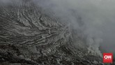 Hanya ada dua fenomena api biru di dunia, satu lagi di Islandia. (CNN Indonesia/Bisma Septalisma)
