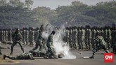 Dalam peringatan HUT ke74 itu, sejumlah atraksi menarik digelar oleh para anggota TNI. Sejumlah tokoh nasional dan pejabat negara hadir dalam acara itu macam KH Ma'ruf Amin hingga Megawati Soekarnoputri.