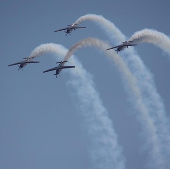 Keren! Melihat Parade Alutsista di HUT TNI ke-74