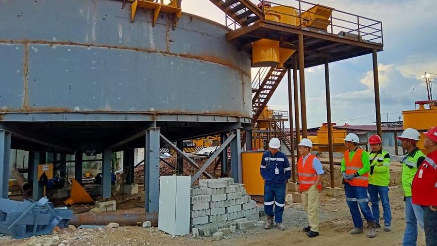 PT Bumi Resources Minerals Tbk (BRMS) bakal mulai uji coba produksi di tambang emasnya di kuartal IV tahun ini. Tambang emas bisa produksi 180.000 ton ore emas.