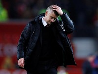 Keluar Duit Rp 15 T Tapi MU Kalah Lawan Burnley, #OleOut...?