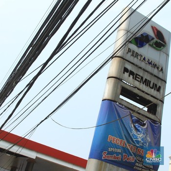 Intip Pom Bensin yang Berubah Jadi Tempat Parkir Mobil