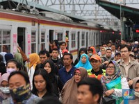 Hore! KRL Jabodetabek Ditambah 112 Perjalanan/Hari, Naik 11%